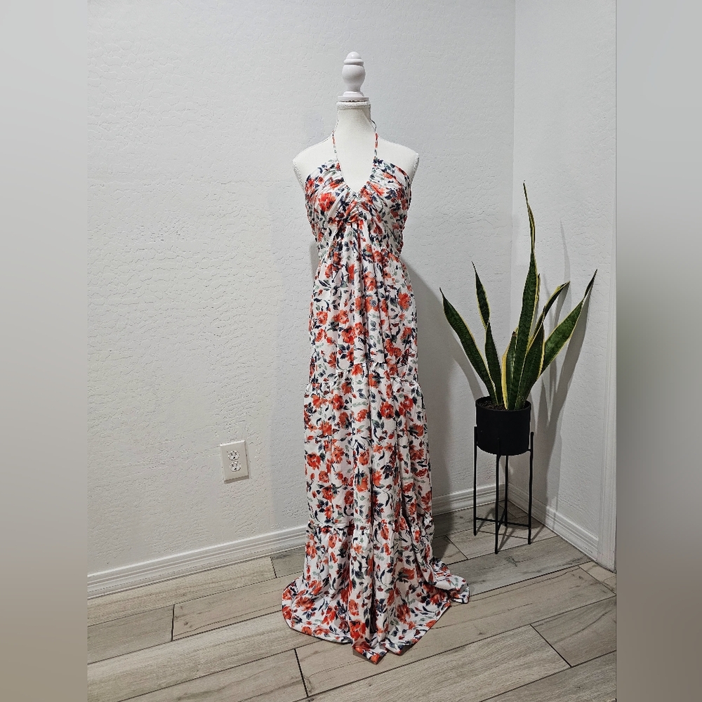 Floral V-neck Backless Maxi Dress - Picture 2 of 4